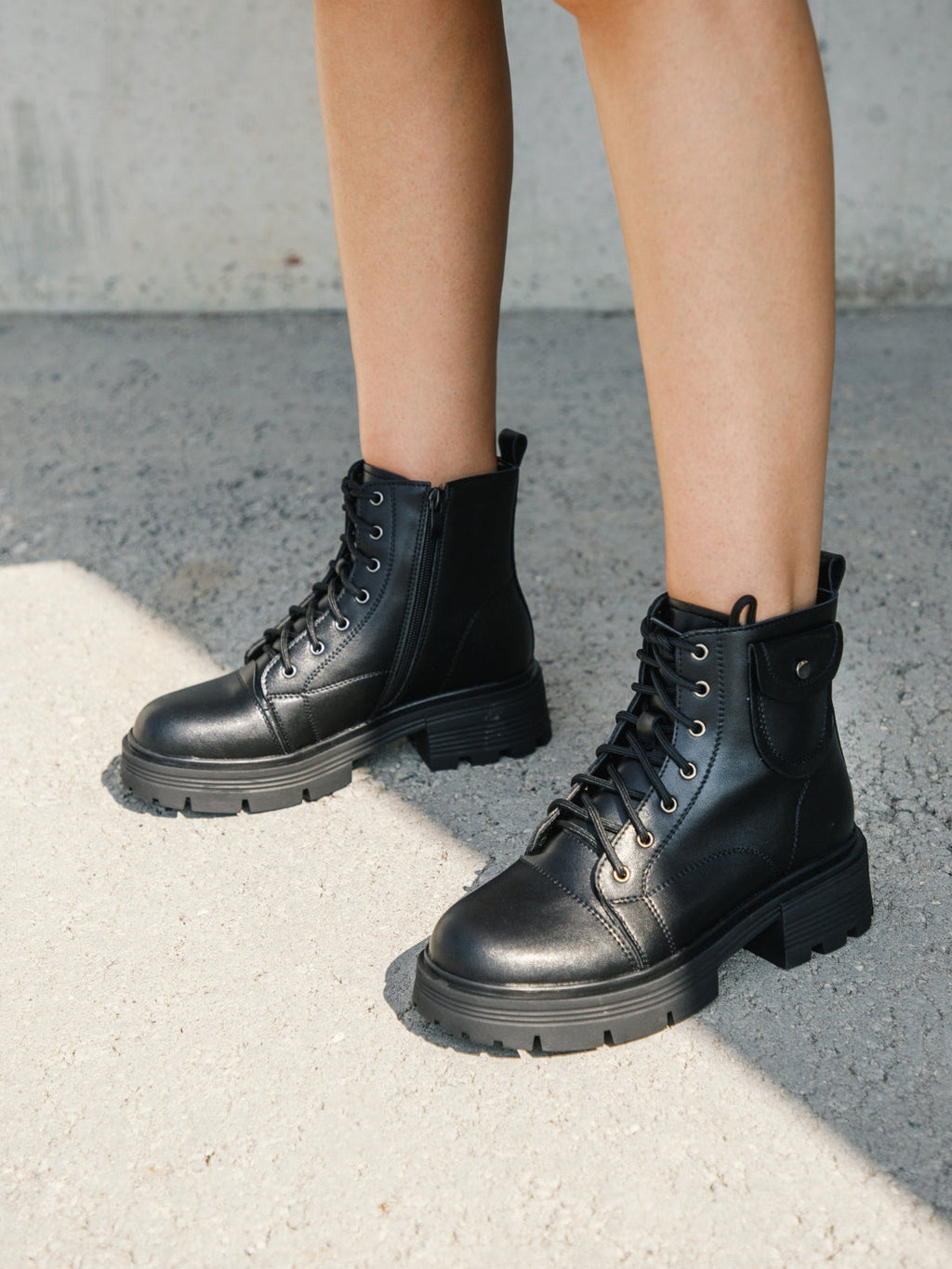 Women's leather ankle boots