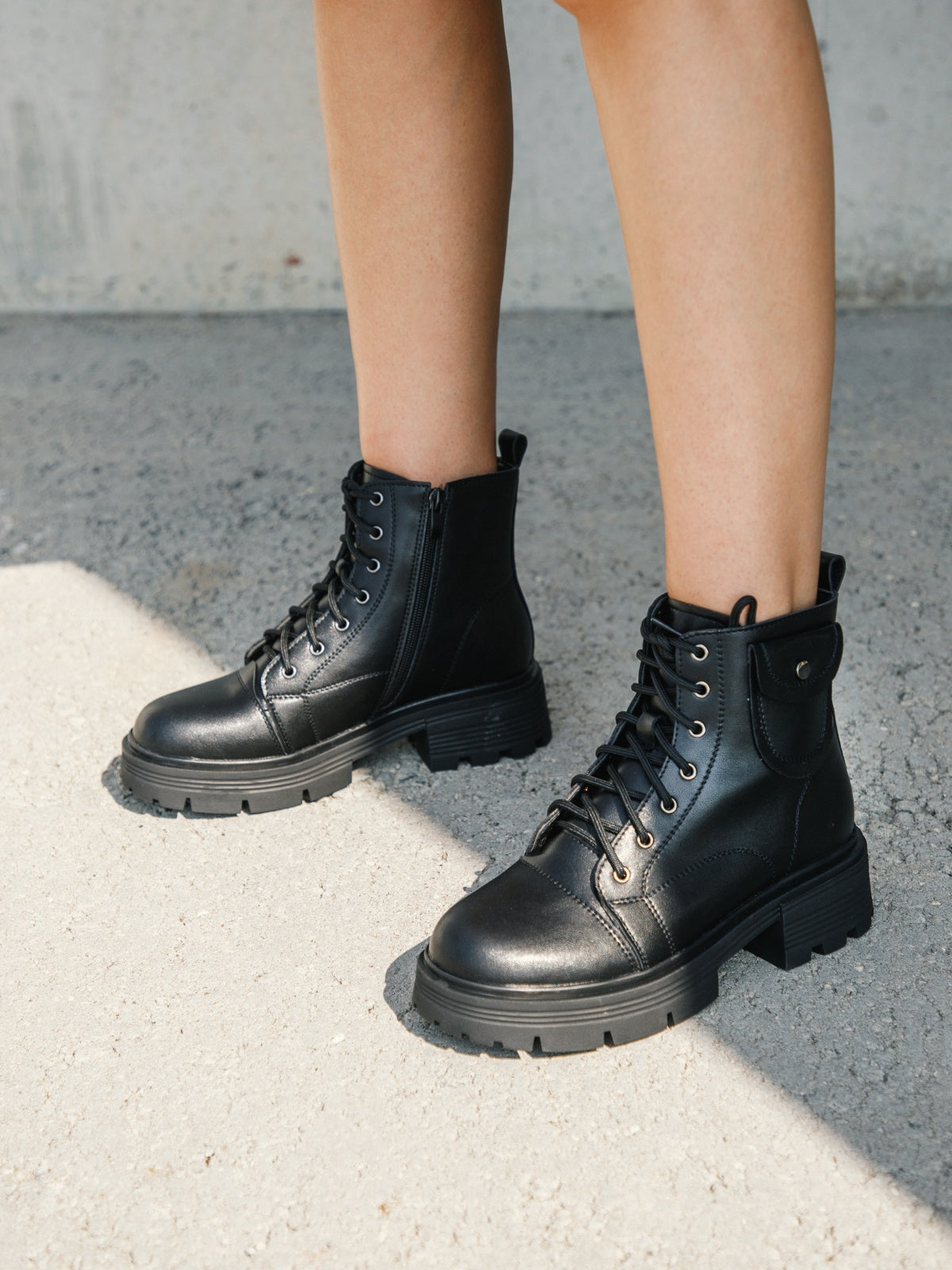 Women's leather ankle boots
