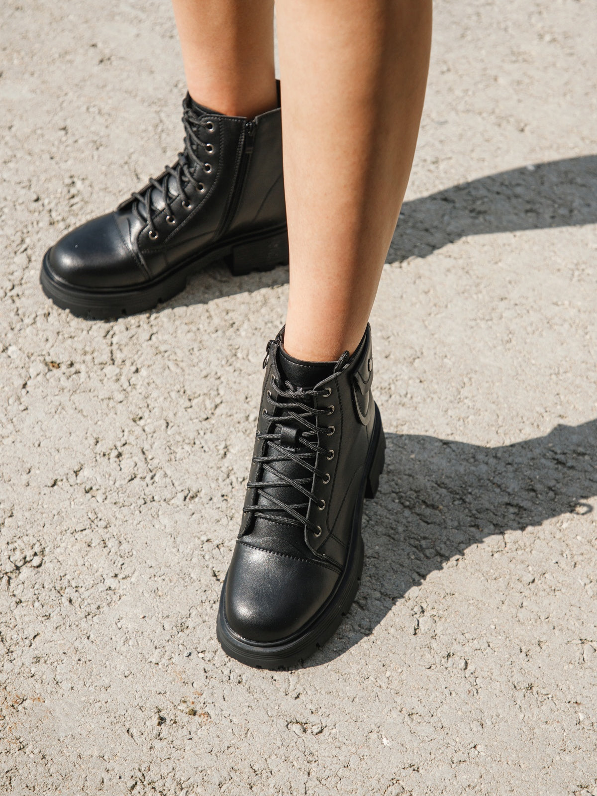 Women's leather ankle boots